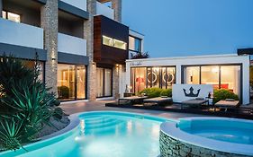 Chevalier Lifestyle Boutique Hotel Adults Only & Open-Minded Couples